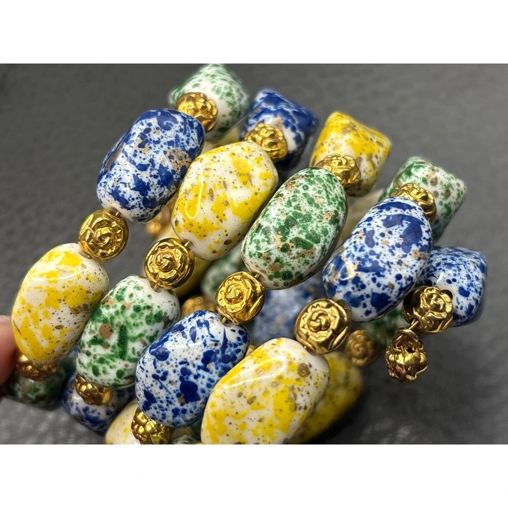Vintage Speckled Beaded Bracelet Blue Yellow Green Rose Spacer Gold Tone